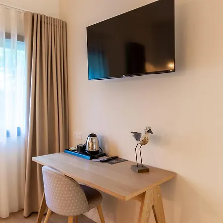 Hotel La Cachette De Nina - Saint-Girons 3*