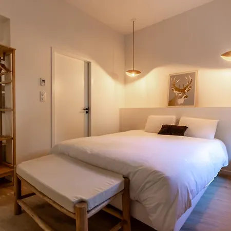 La Cachette De Nina- Madame Reve - Saint-girons