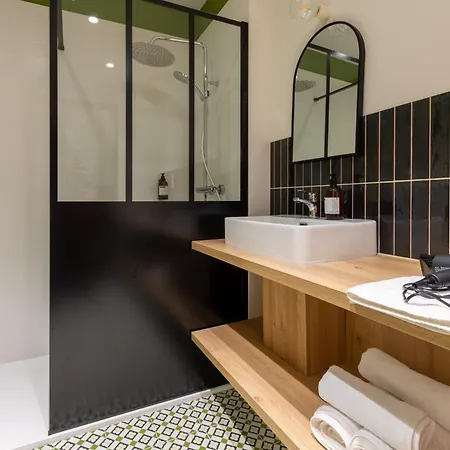 La Cachette De Nina- Madame Reve - Saint-girons *