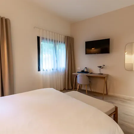 Hotel La Cachette De Nina - Saint-Girons 3*
